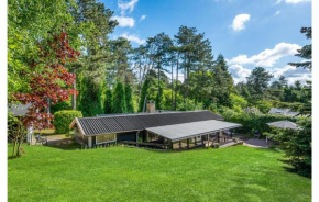 Beautiful Home In Jægerspris With Wifi